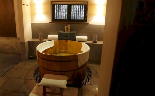 2014.11.08|大木浴,一己如清妃禮遇,難忘此中溫。